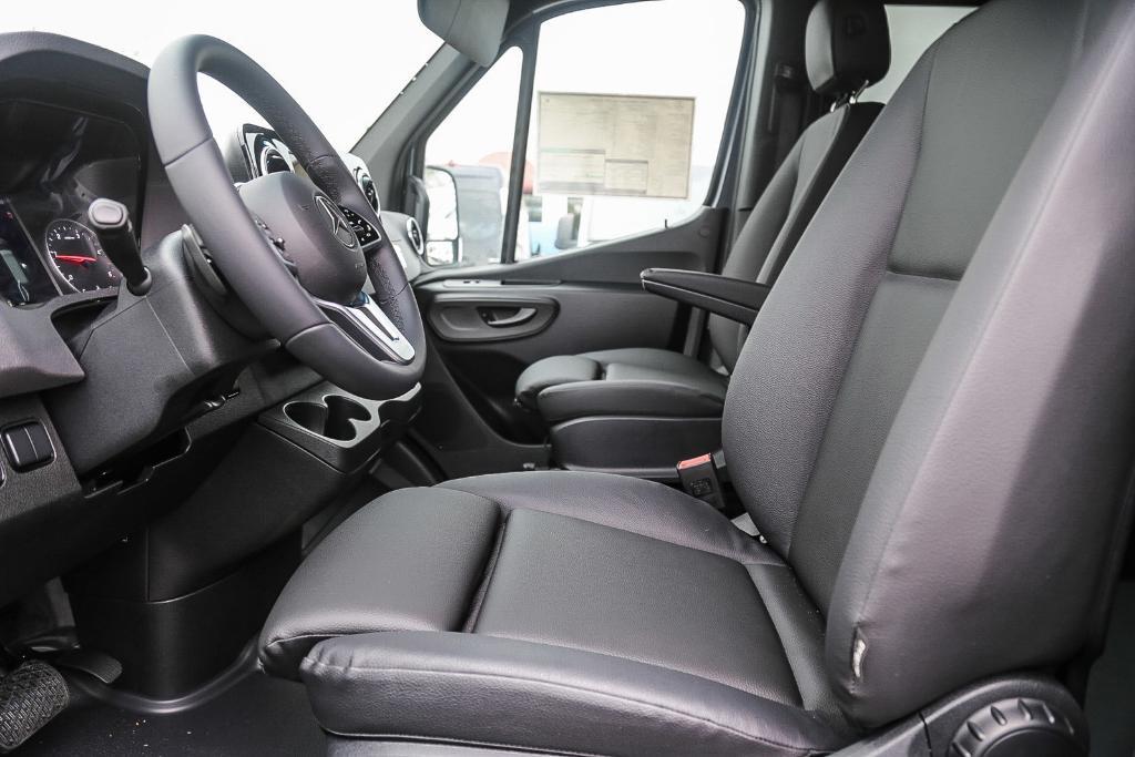 new 2024 Mercedes-Benz Sprinter 2500 car, priced at $73,844