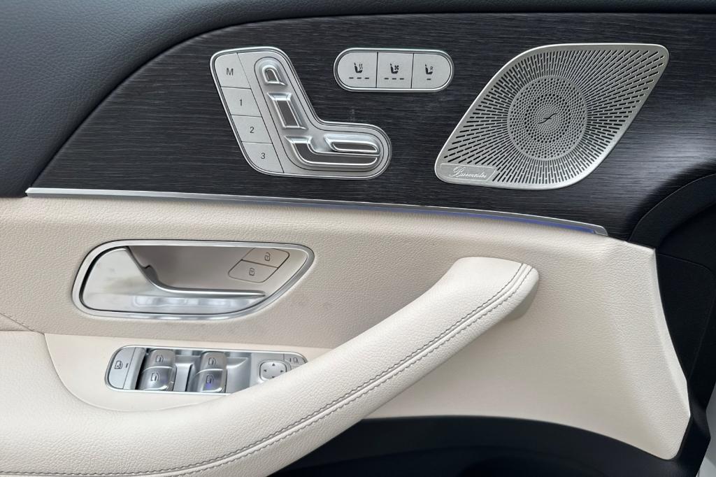 new 2026 Mercedes-Benz GLS 450 car, priced at $96,250