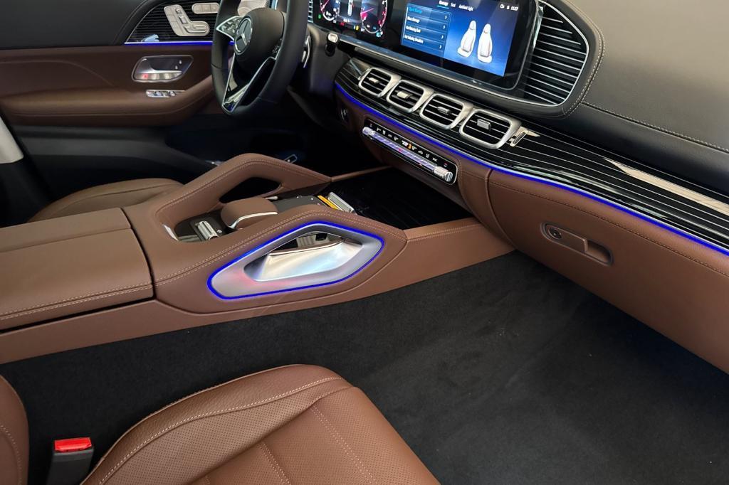 new 2026 Mercedes-Benz GLE 580 car, priced at $104,365
