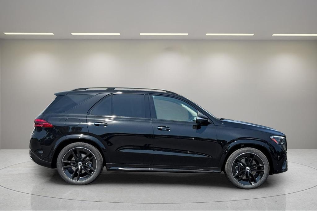 new 2026 Mercedes-Benz GLE 580 car, priced at $104,365