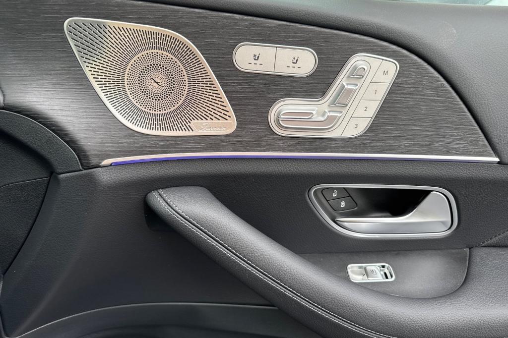 new 2026 Mercedes-Benz GLE 450 car, priced at $78,585