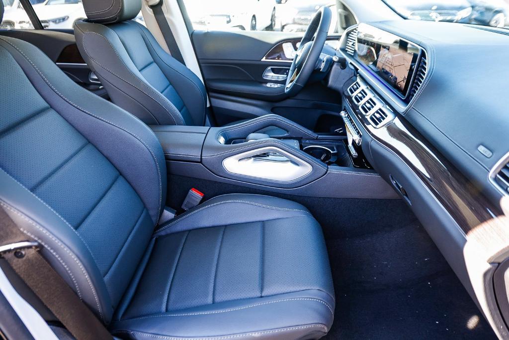 new 2026 Mercedes-Benz GLE 450 car, priced at $77,775