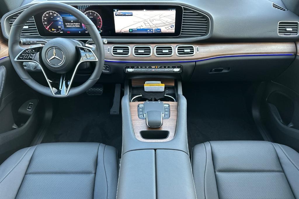 new 2025 Mercedes-Benz GLE 450 car, priced at $81,245