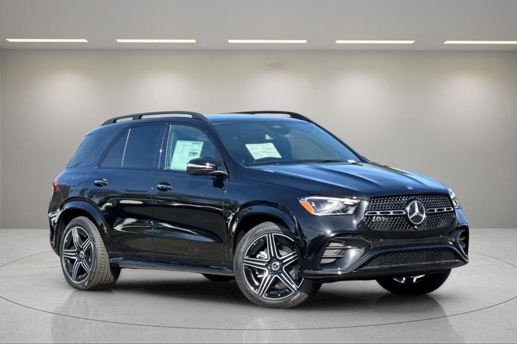 new 2025 Mercedes-Benz GLE 450 car, priced at $81,245