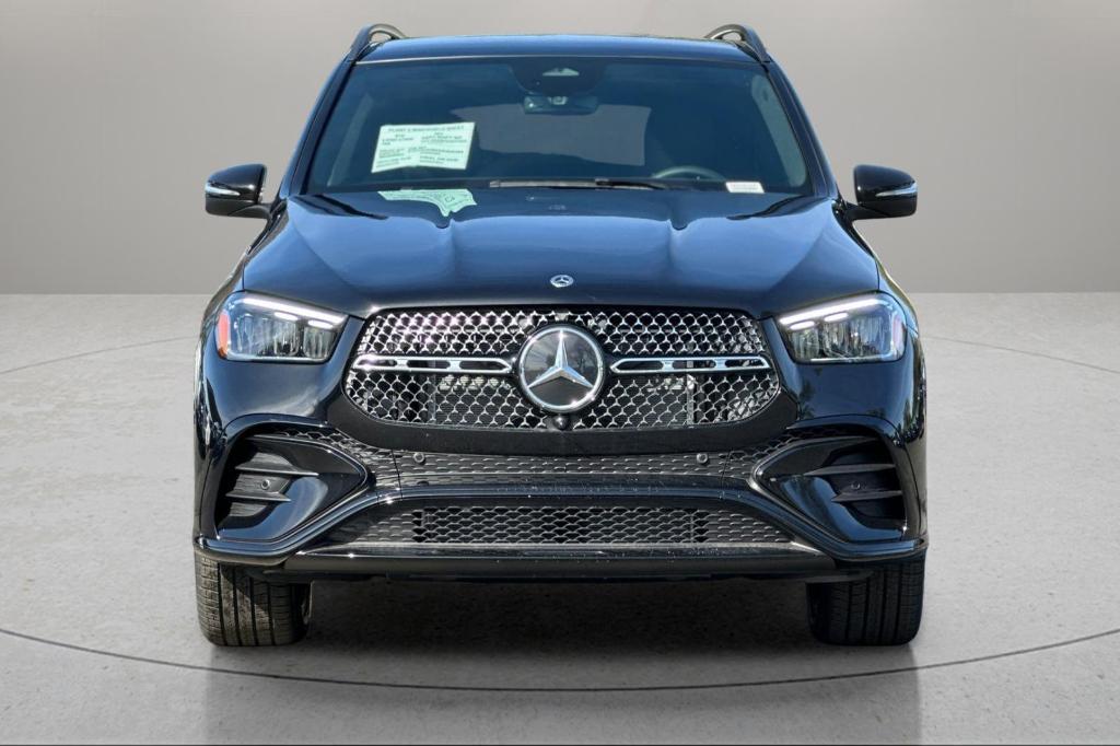 new 2025 Mercedes-Benz GLE 450 car, priced at $81,245