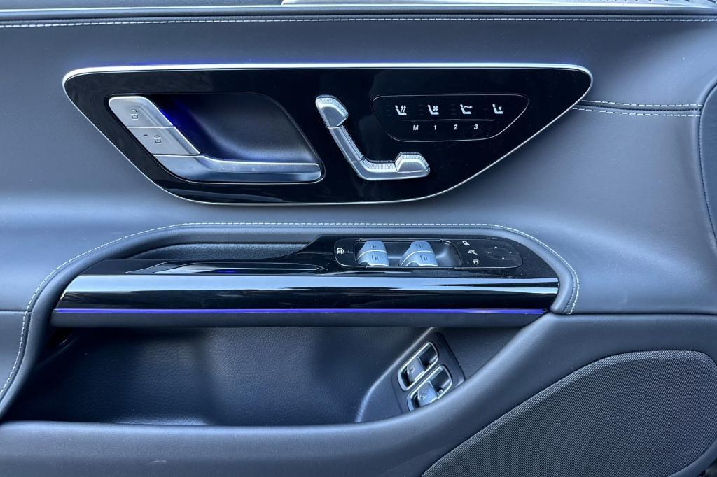 new 2025 Mercedes-Benz AMG SL 63 car, priced at $221,145