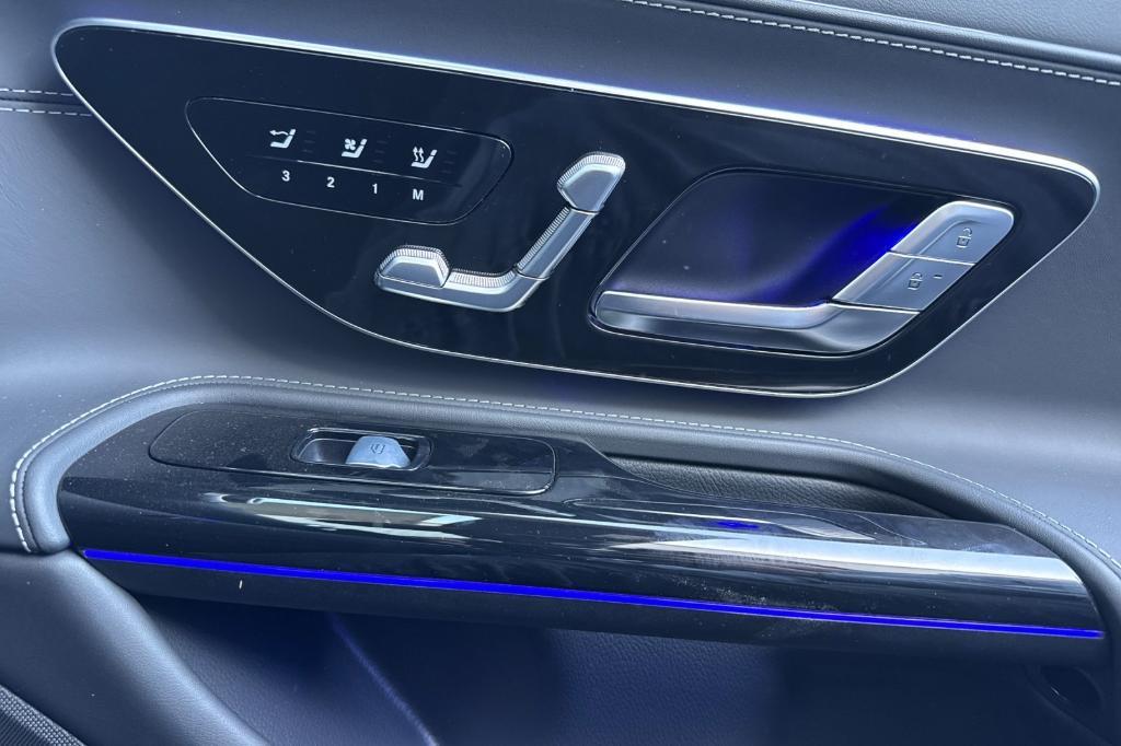 new 2025 Mercedes-Benz AMG SL 63 car, priced at $221,145