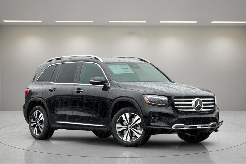 new 2025 Mercedes-Benz GLB 250 car, priced at $49,870