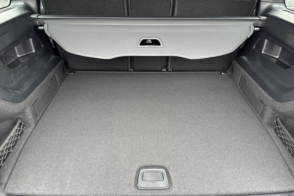 new 2025 Mercedes-Benz GLB 250 car, priced at $49,870