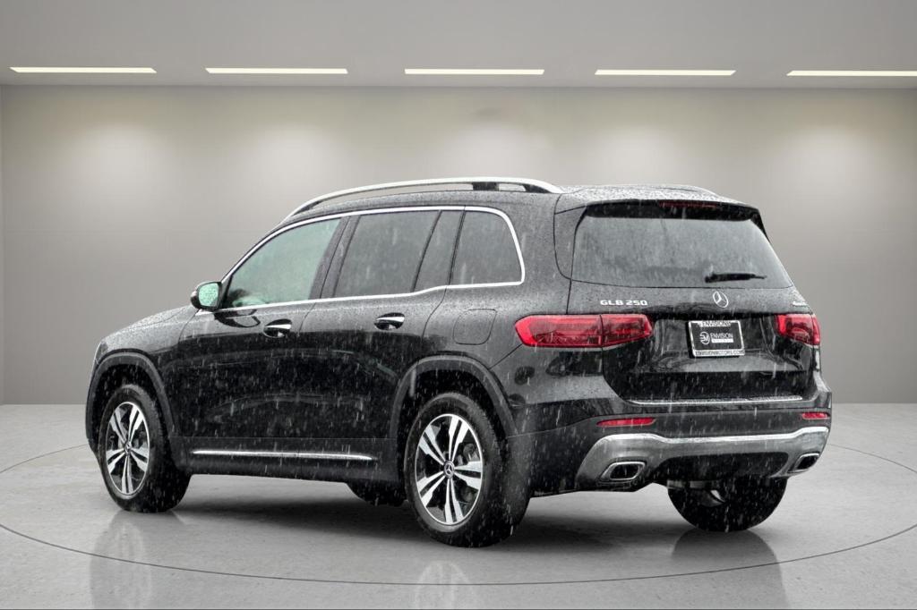 new 2025 Mercedes-Benz GLB 250 car, priced at $49,870