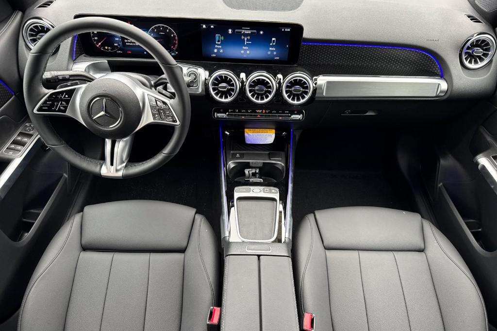 new 2025 Mercedes-Benz GLB 250 car, priced at $49,870