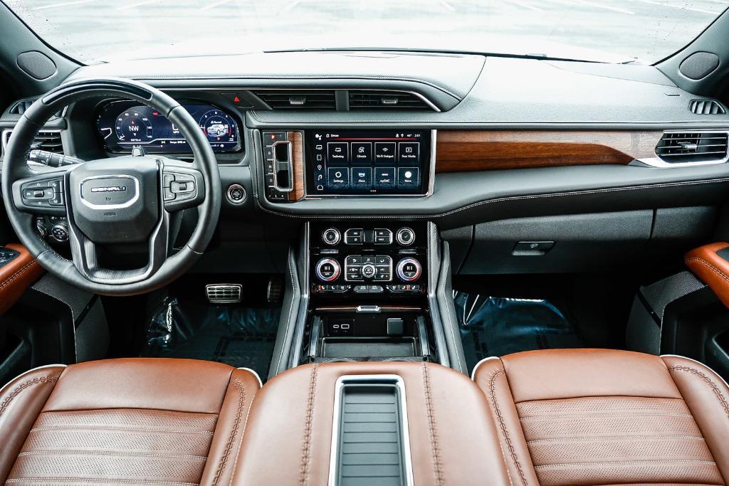 used 2024 GMC Yukon car, priced at $88,113