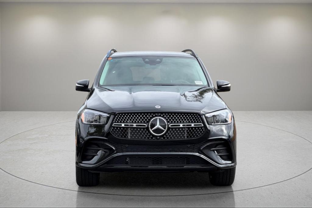 new 2026 Mercedes-Benz GLE 450 car, priced at $81,850