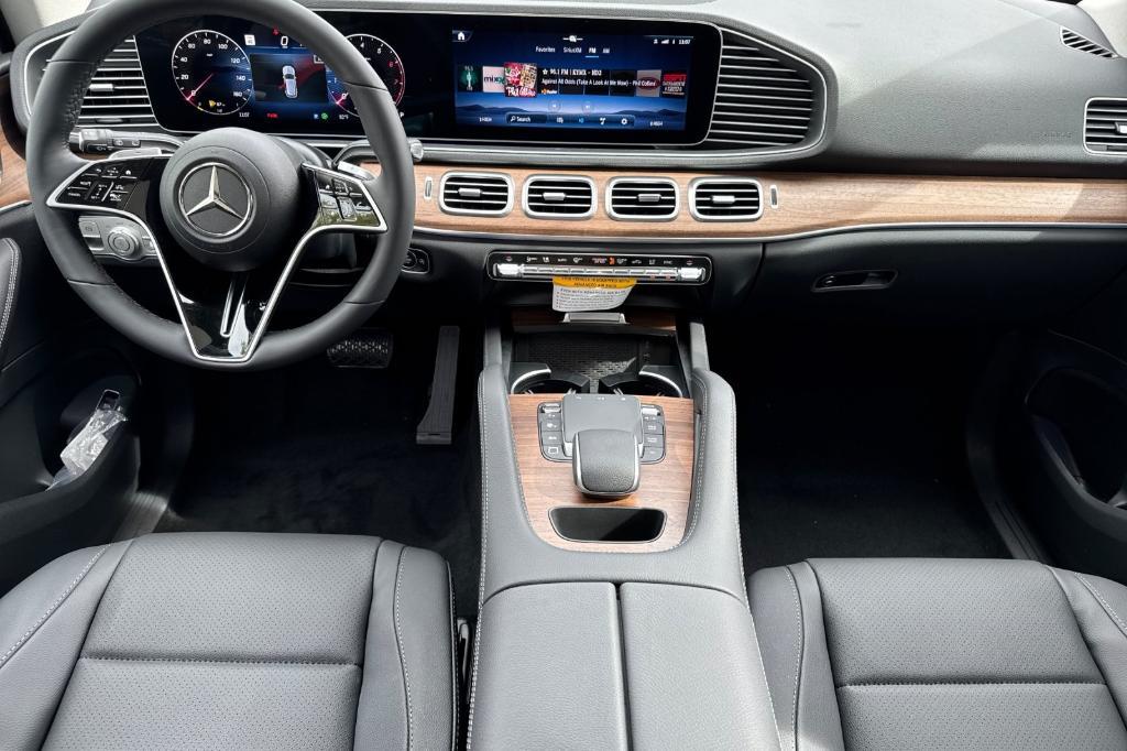 new 2026 Mercedes-Benz GLE 450 car, priced at $81,850