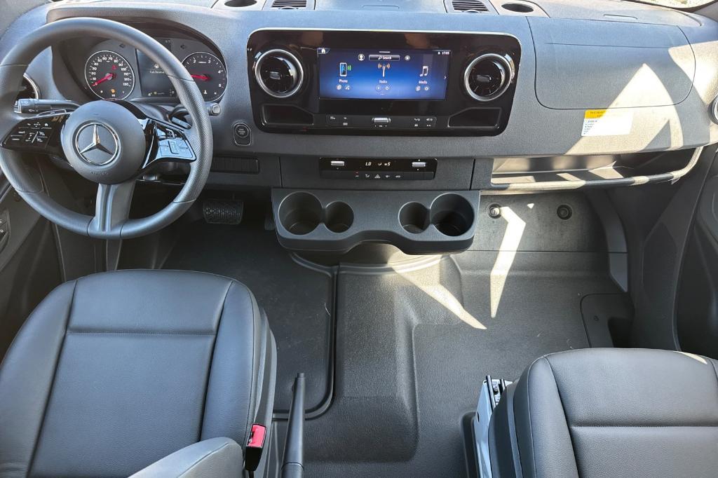 new 2025 Mercedes-Benz Sprinter 2500 car
