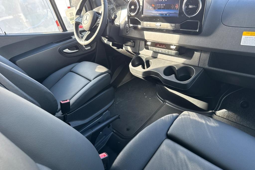 new 2025 Mercedes-Benz Sprinter 2500 car, priced at $72,649