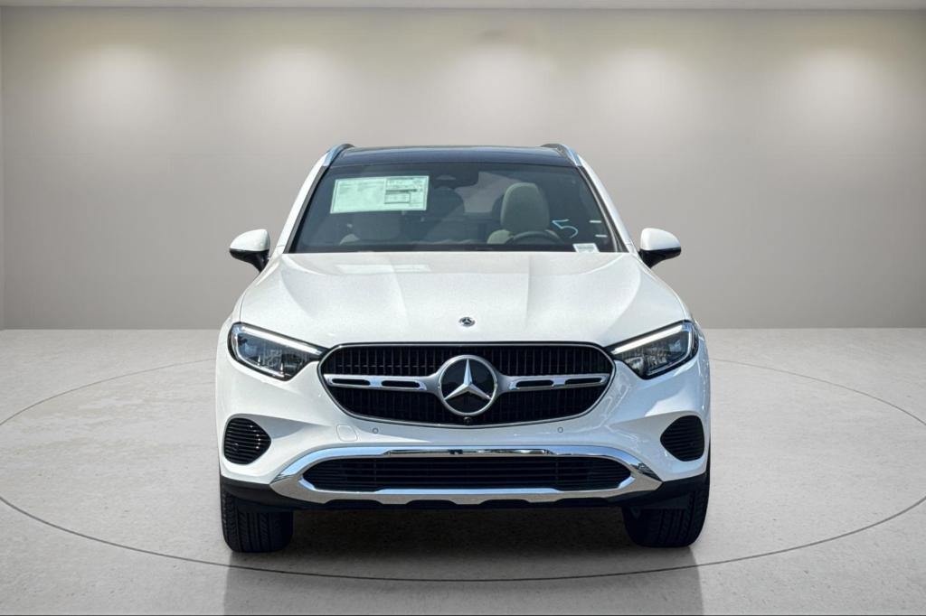 new 2025 Mercedes-Benz GLC 300 car, priced at $54,550