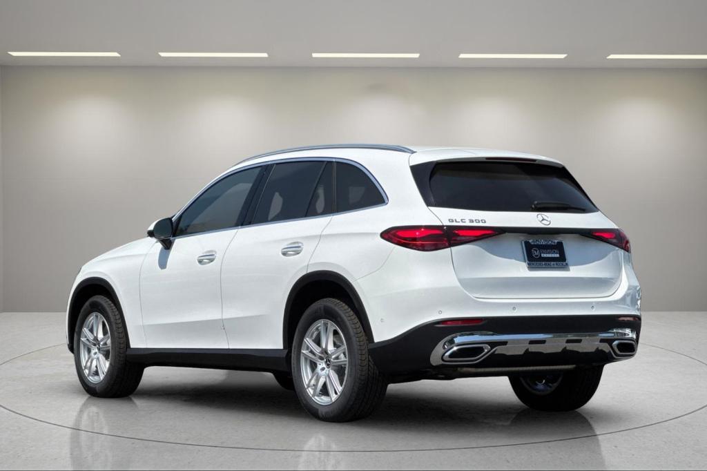 new 2025 Mercedes-Benz GLC 300 car, priced at $54,550
