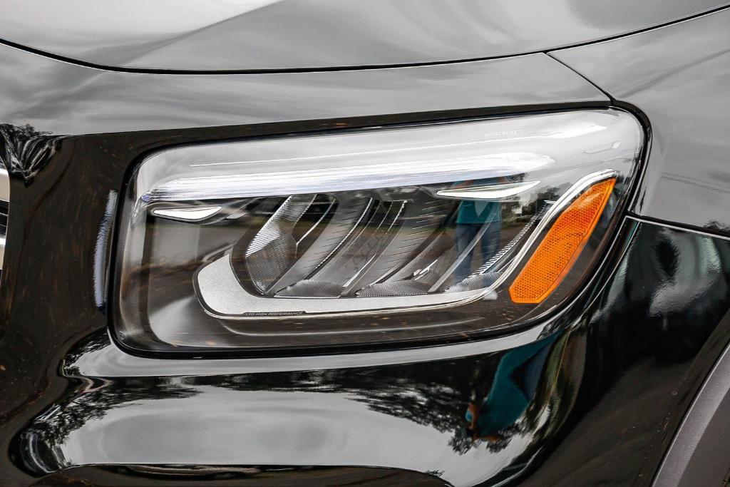 new 2026 Mercedes-Benz GLB 250 car, priced at $52,415