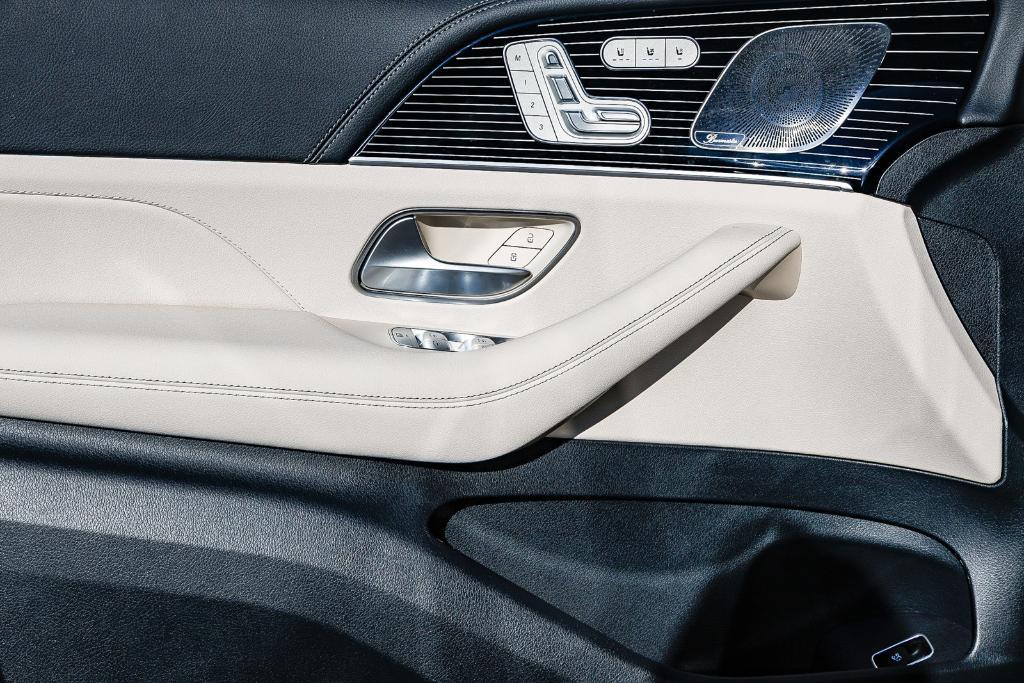 new 2026 Mercedes-Benz GLE 450 car, priced at $92,770