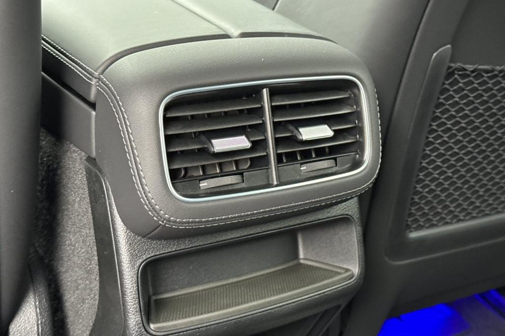 new 2026 Mercedes-Benz GLE 450 car, priced at $87,915