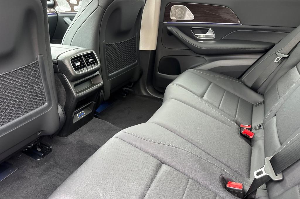 new 2026 Mercedes-Benz GLE 450 car, priced at $77,590