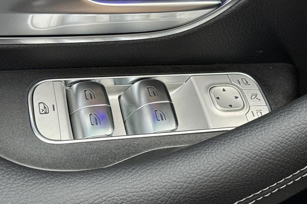 new 2026 Mercedes-Benz GLE 450 car, priced at $77,590