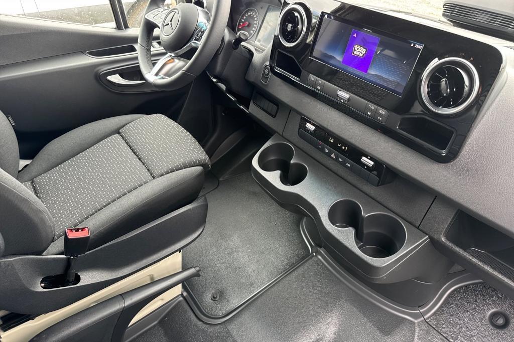 new 2025 Mercedes-Benz Sprinter 2500 car, priced at $63,897