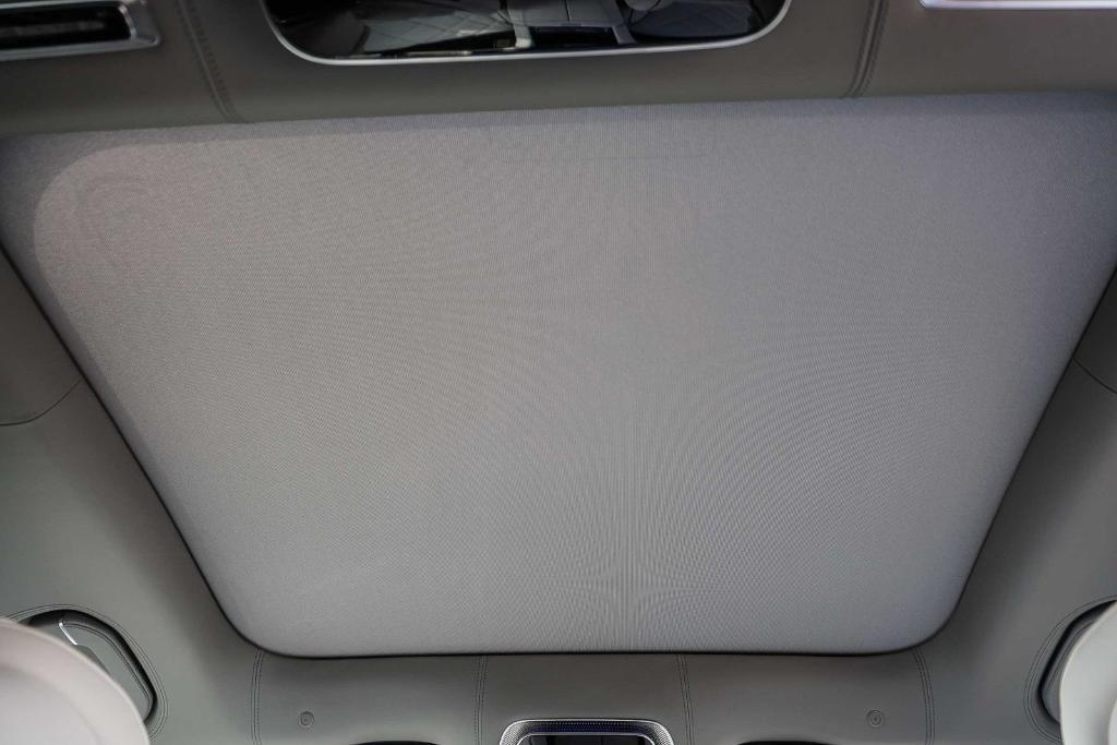 new 2025 Mercedes-Benz Maybach EQS 680 car, priced at $205,350