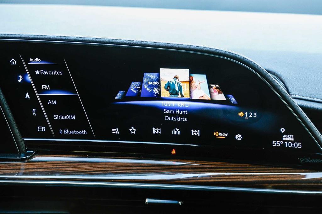 used 2022 Cadillac Escalade ESV car, priced at $57,490