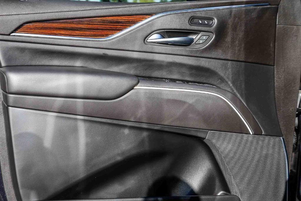 used 2022 Cadillac Escalade ESV car, priced at $57,490