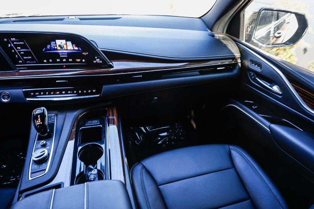 used 2022 Cadillac Escalade ESV car, priced at $57,490