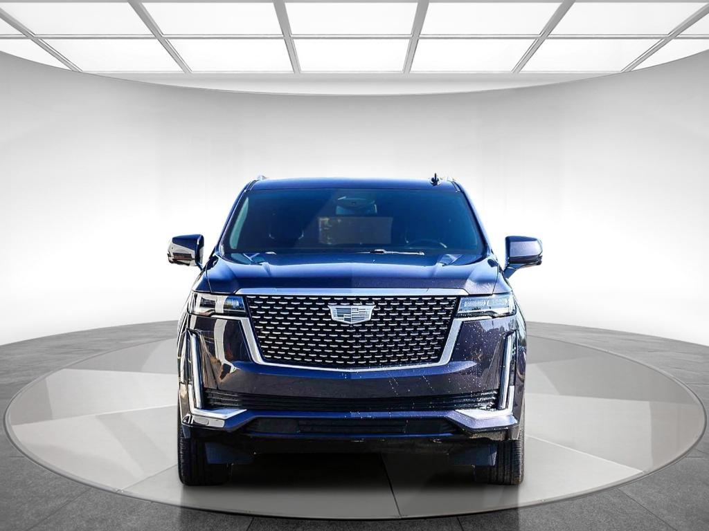 used 2022 Cadillac Escalade ESV car, priced at $57,490