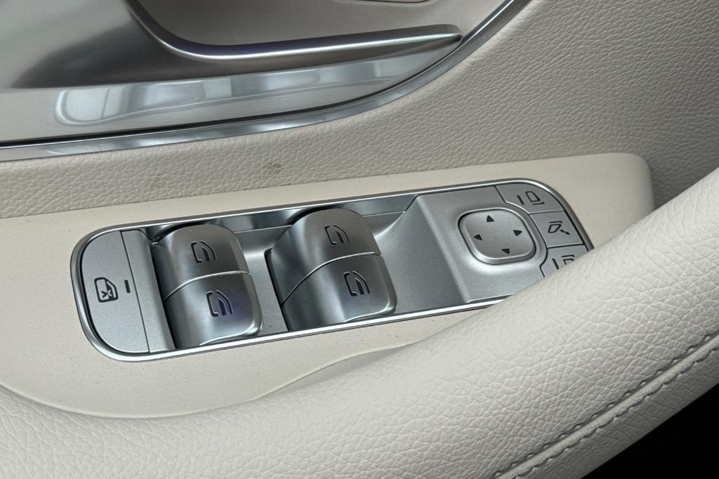 new 2026 Mercedes-Benz GLE 450 car, priced at $79,685