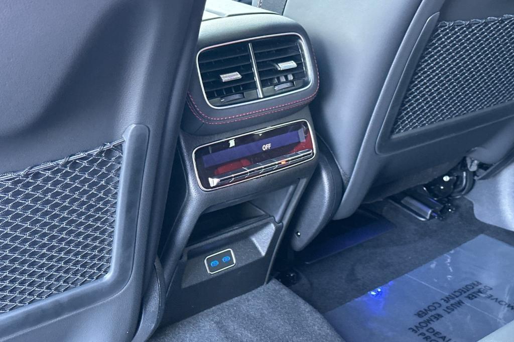 new 2025 Mercedes-Benz AMG GLE 53 car, priced at $109,195