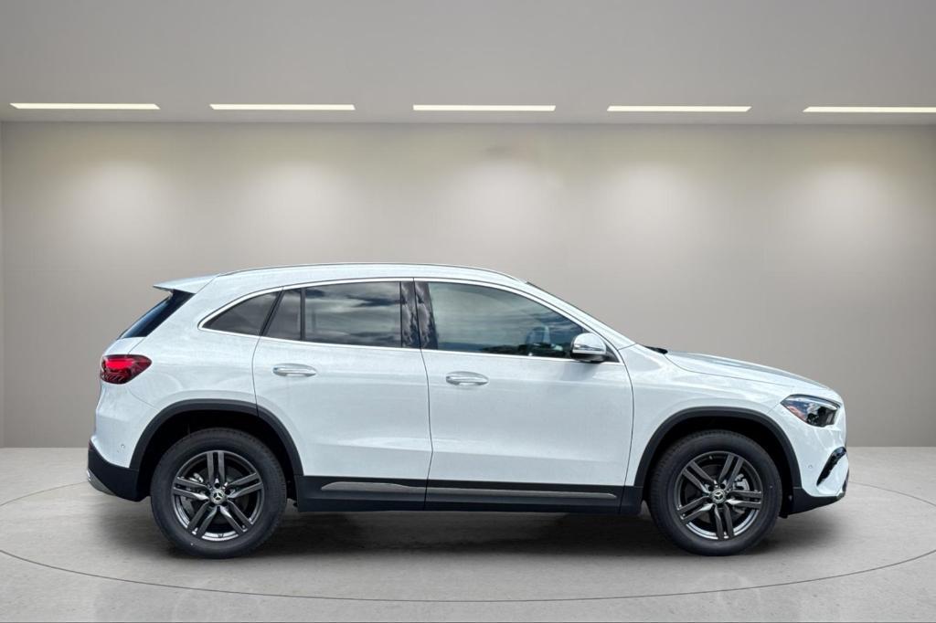 new 2025 Mercedes-Benz GLA 250 car, priced at $45,845