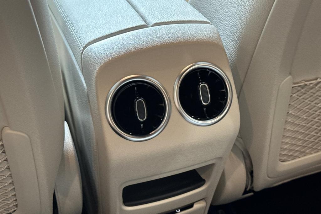 new 2025 Mercedes-Benz GLA 250 car, priced at $45,845