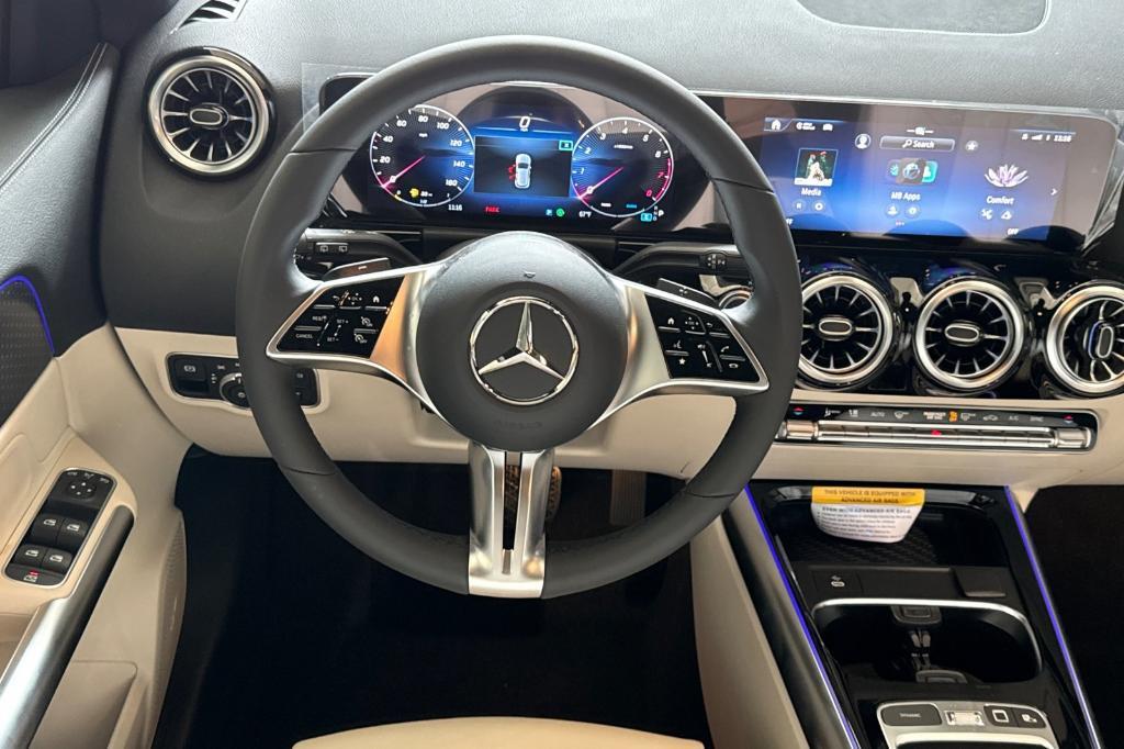 new 2025 Mercedes-Benz GLA 250 car, priced at $45,845