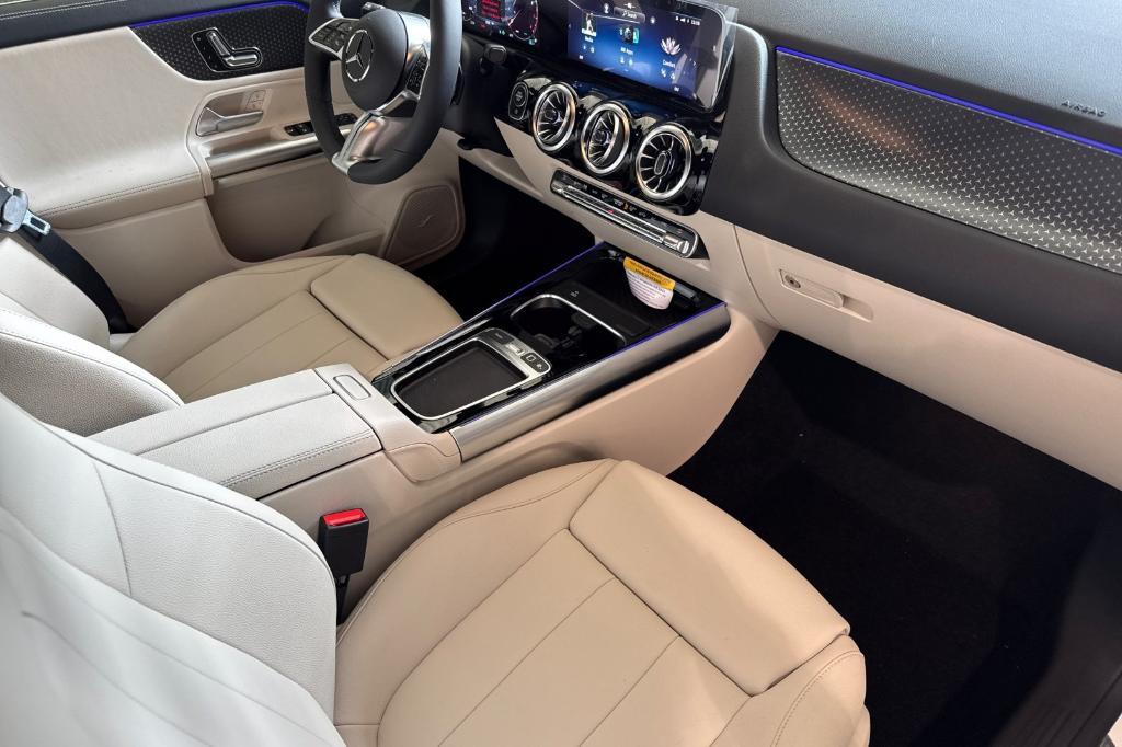 new 2025 Mercedes-Benz GLA 250 car, priced at $45,845