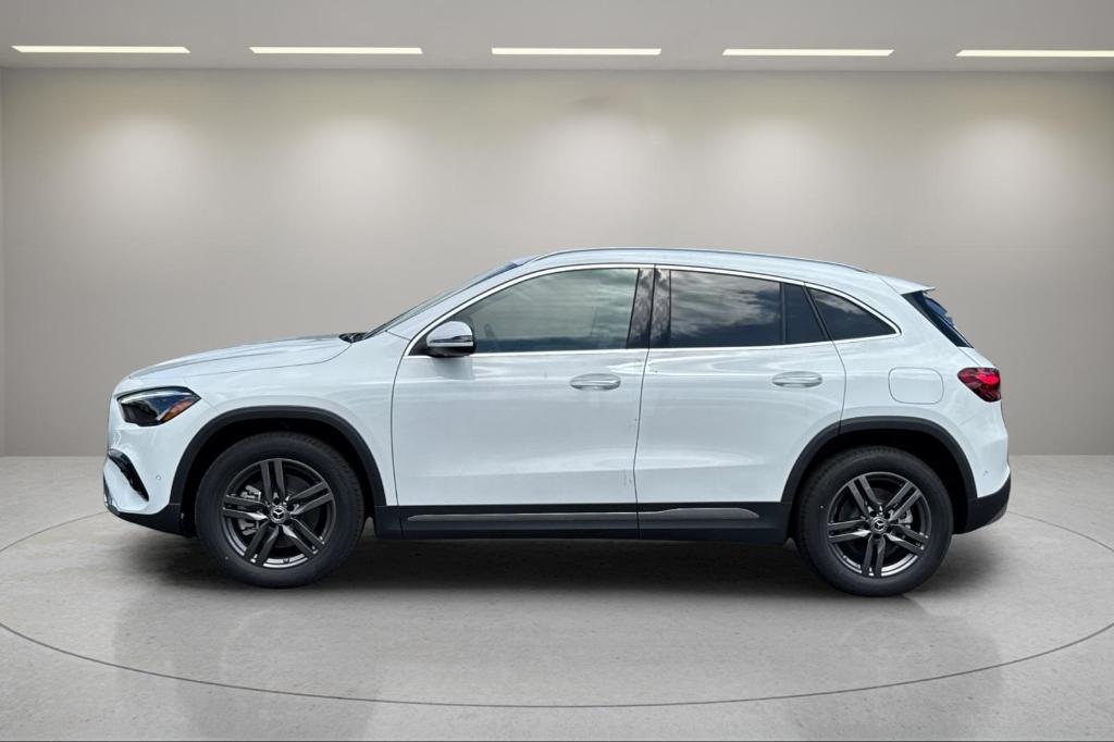 new 2025 Mercedes-Benz GLA 250 car, priced at $45,845