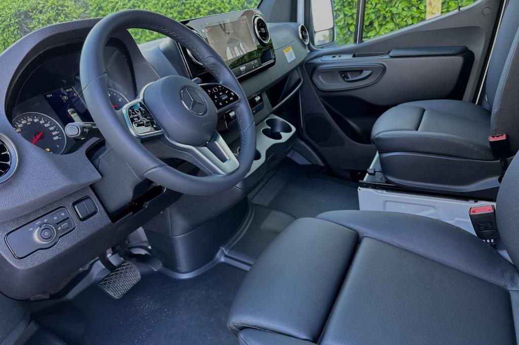 new 2024 Mercedes-Benz Sprinter 2500 car, priced at $65,724
