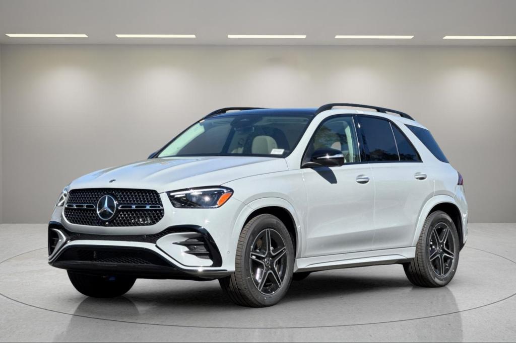 new 2026 Mercedes-Benz GLE 450 car, priced at $80,385