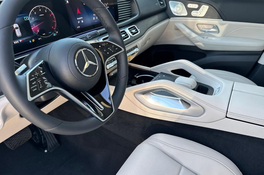 new 2026 Mercedes-Benz GLE 450 car, priced at $80,385