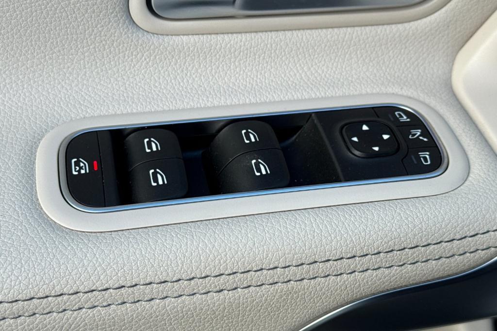 used 2025 Mercedes-Benz CLA 250 car, priced at $34,690