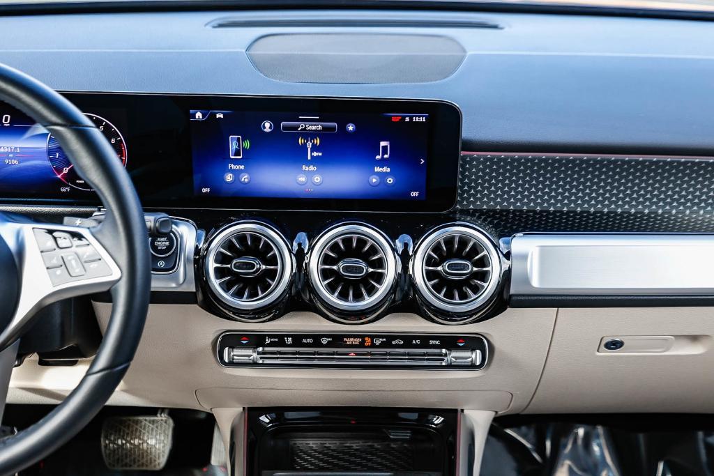 used 2025 Mercedes-Benz GLB 250 car, priced at $35,490