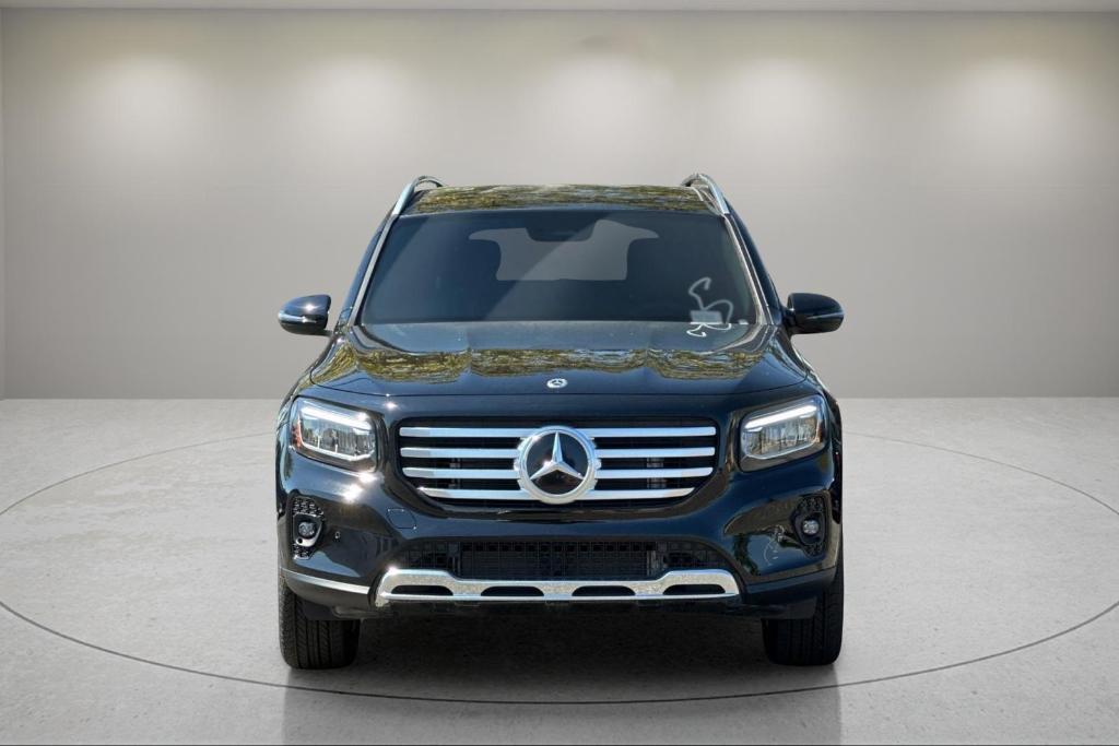 new 2024 Mercedes-Benz GLB 250 car, priced at $51,215