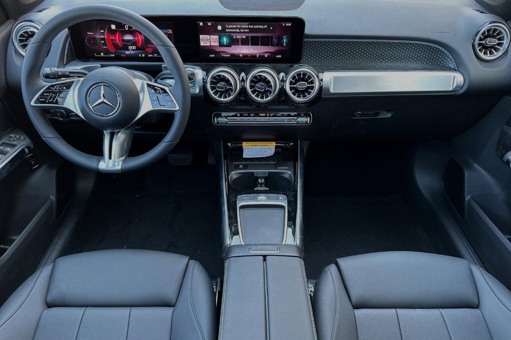 new 2024 Mercedes-Benz GLB 250 car, priced at $51,215