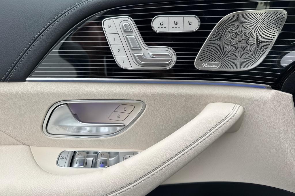 new 2026 Mercedes-Benz GLS 580 car, priced at $126,315