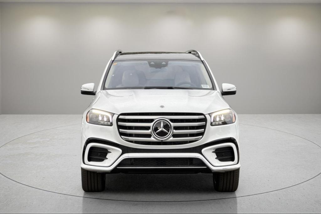 new 2026 Mercedes-Benz GLS 580 car, priced at $126,315