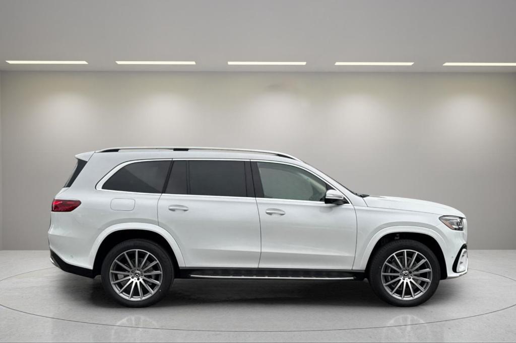 new 2026 Mercedes-Benz GLS 580 car, priced at $126,315